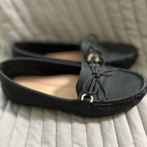 Women’s slip on loafer